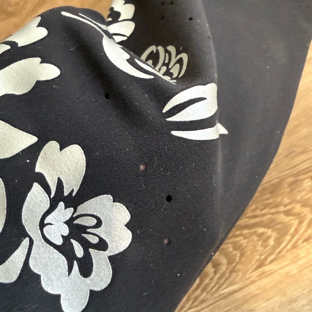 Athleta Black Elation Eyelet Leggings 7/8 - Picture 6 of 6